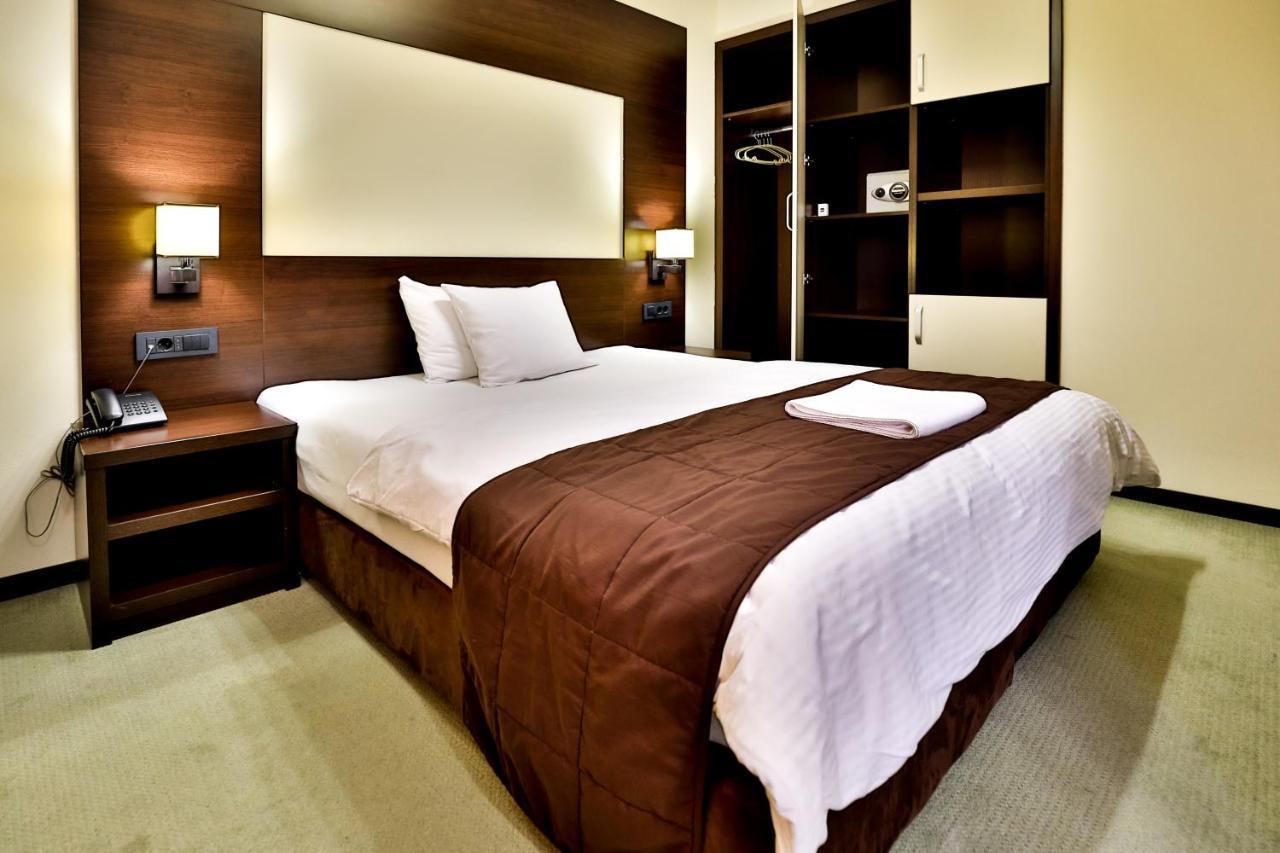 Boutique Hotel Golden Star Тузла Екстер'єр фото