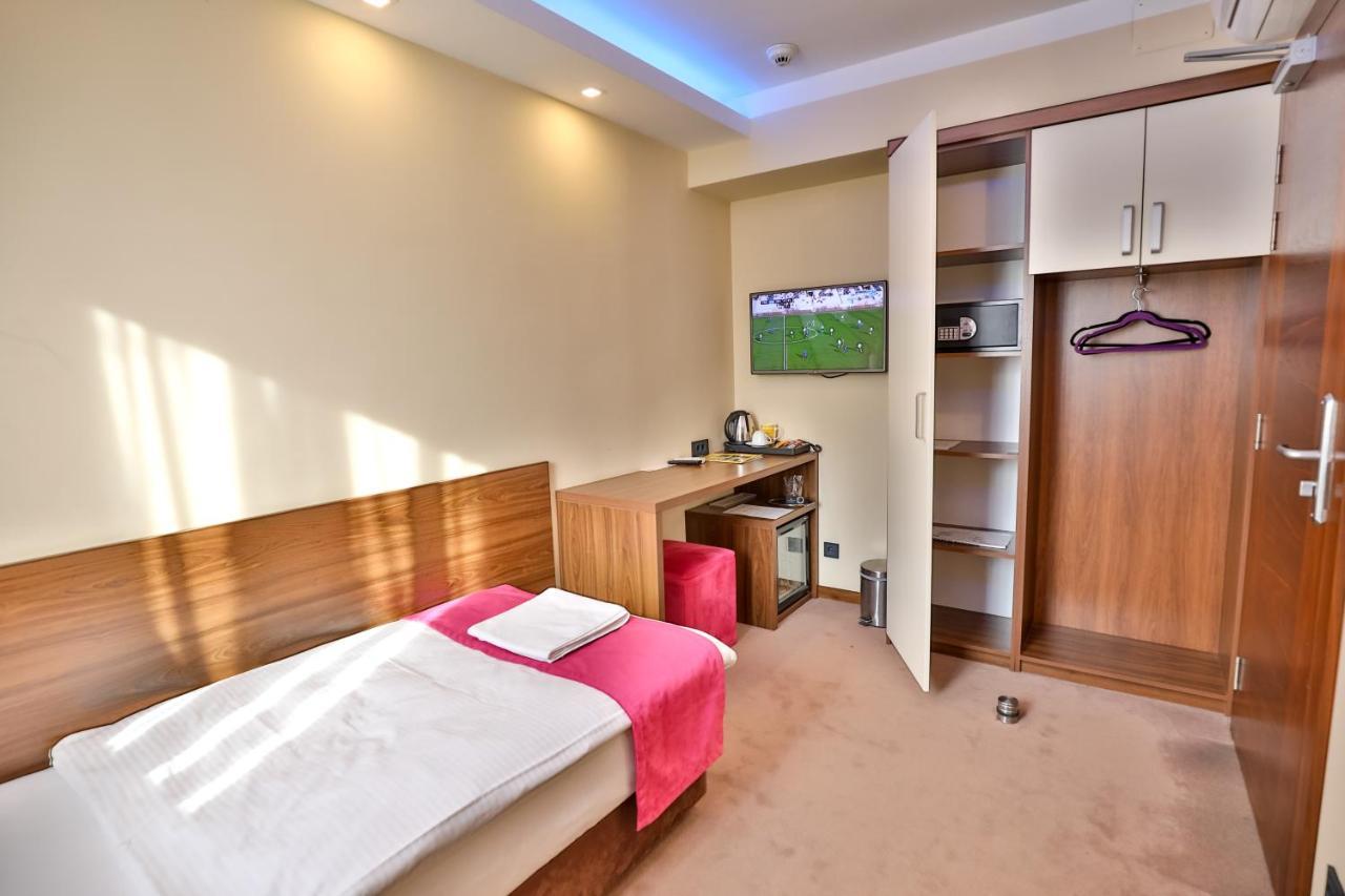 Boutique Hotel Golden Star Тузла Екстер'єр фото