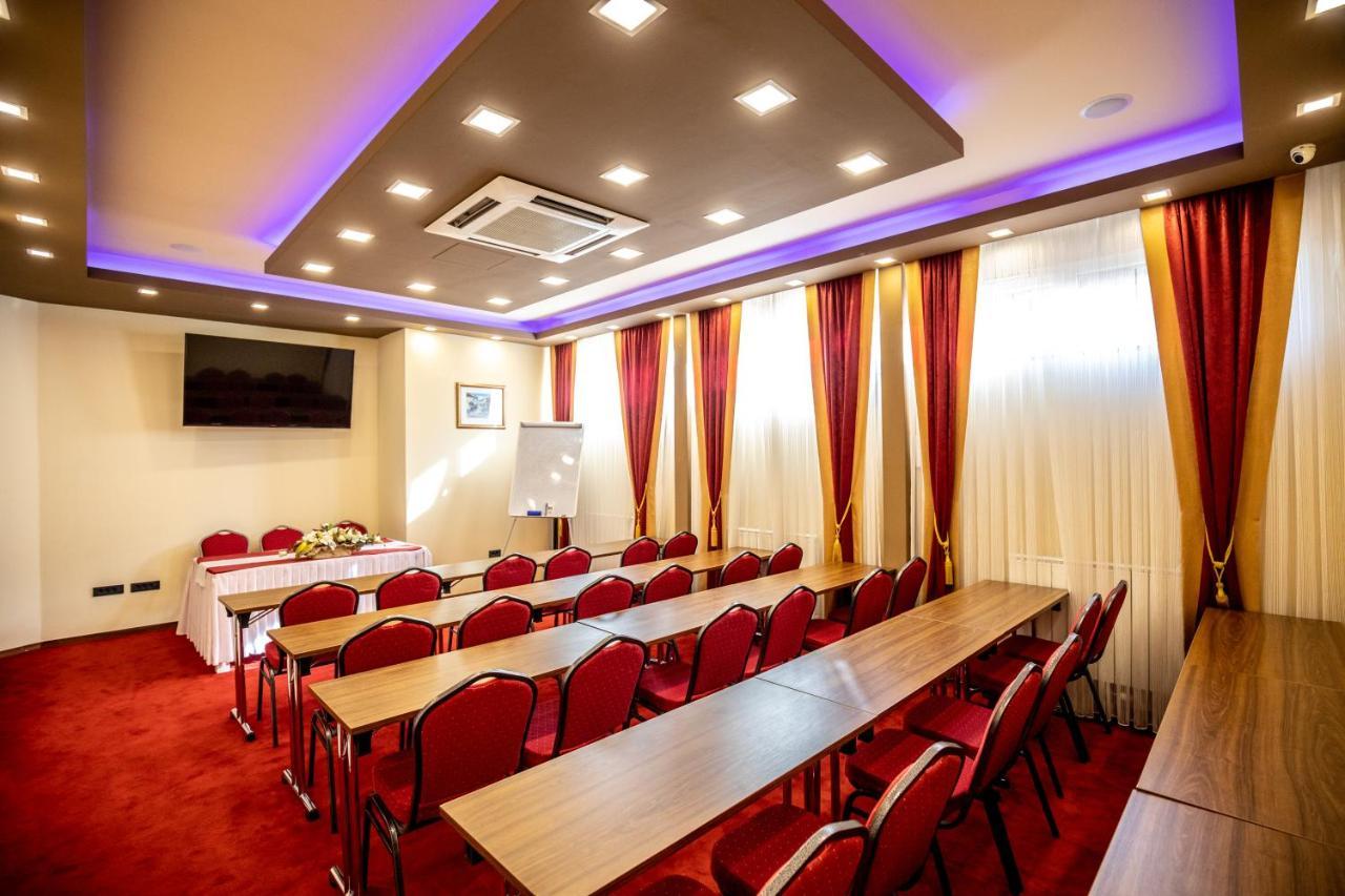 Boutique Hotel Golden Star Тузла Екстер'єр фото