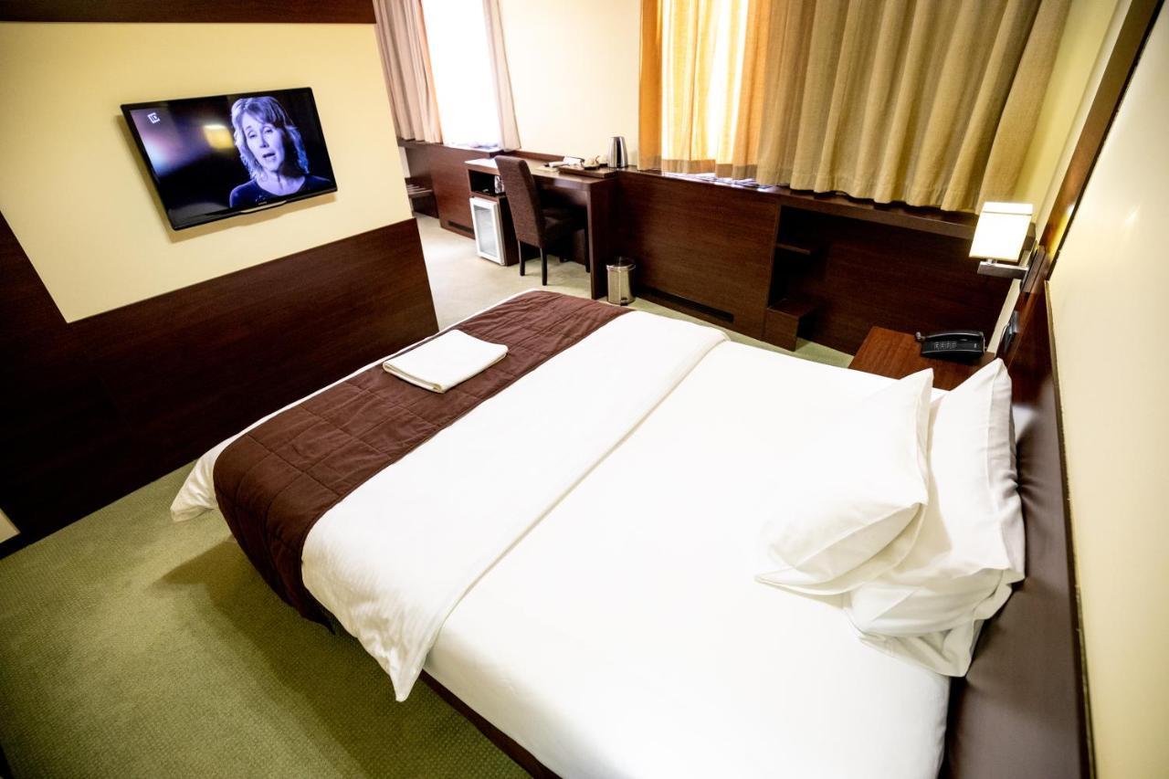 Boutique Hotel Golden Star Тузла Екстер'єр фото
